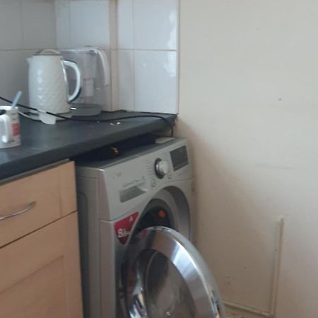 Big Guest House Burton-upon-Trent Bagian luar foto